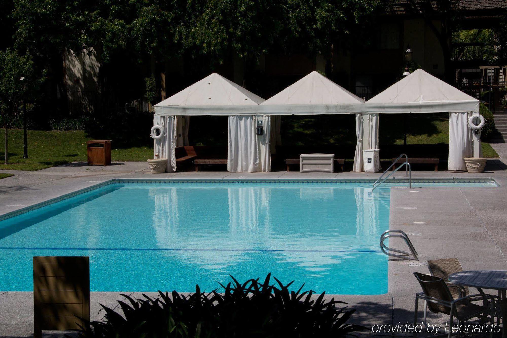 The Hotel Fresno Bagian luar foto