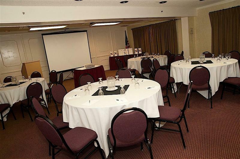 The Hotel Fresno Bagian luar foto