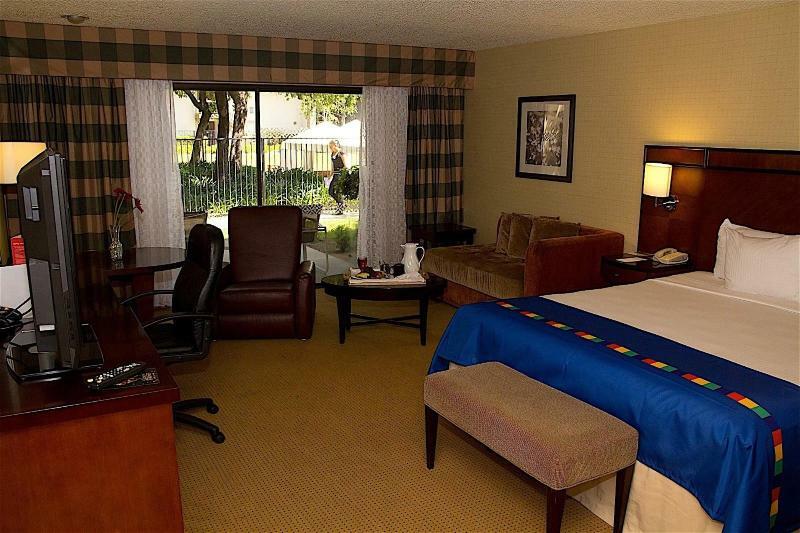 The Hotel Fresno Bagian luar foto