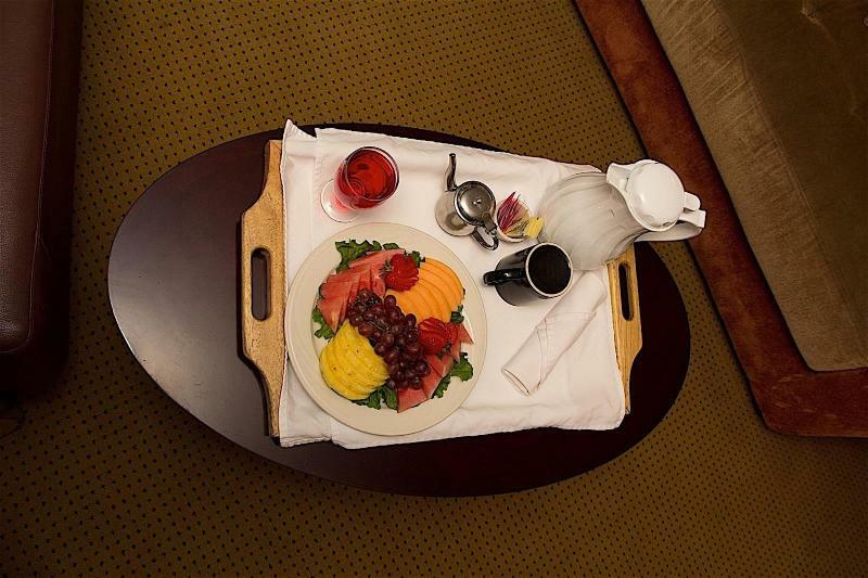 The Hotel Fresno Bagian luar foto