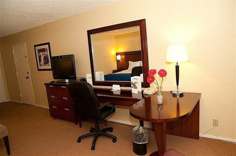 The Hotel Fresno Bagian luar foto