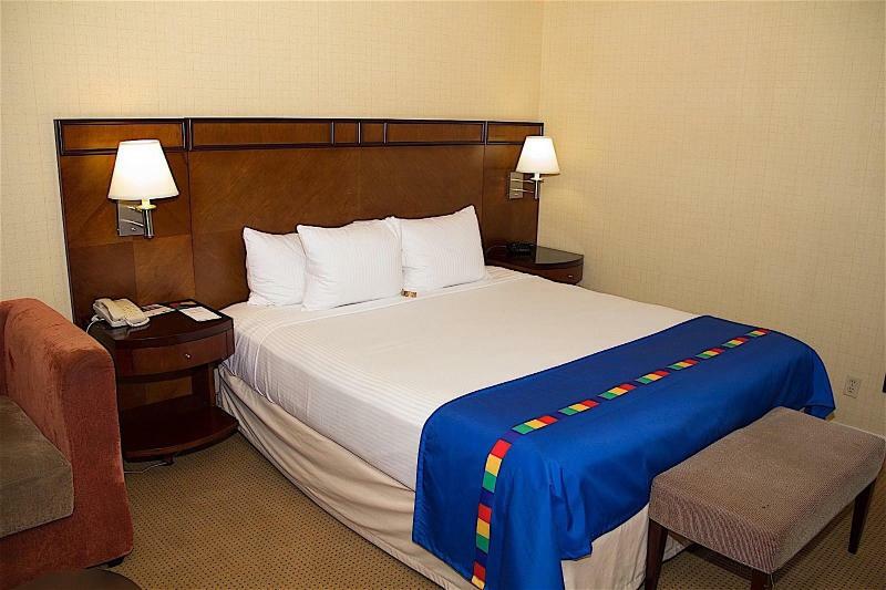 The Hotel Fresno Bagian luar foto