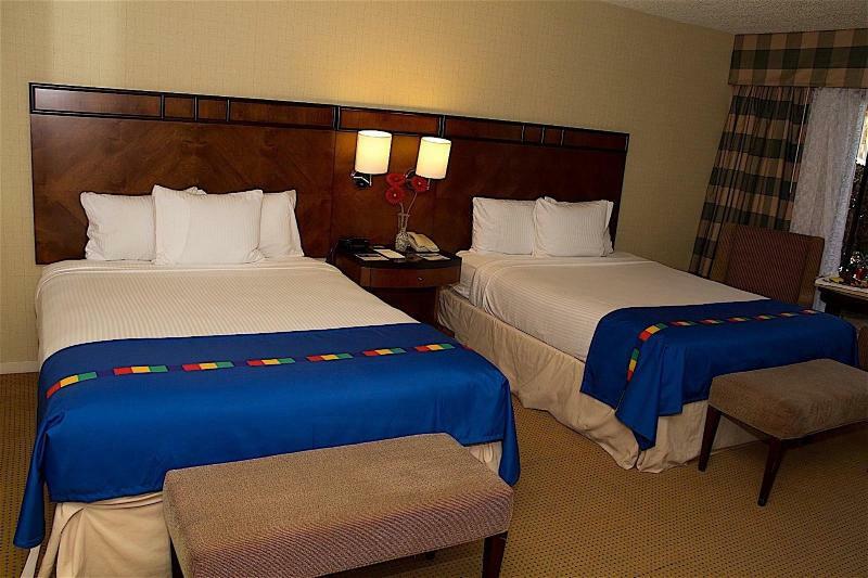 The Hotel Fresno Bagian luar foto