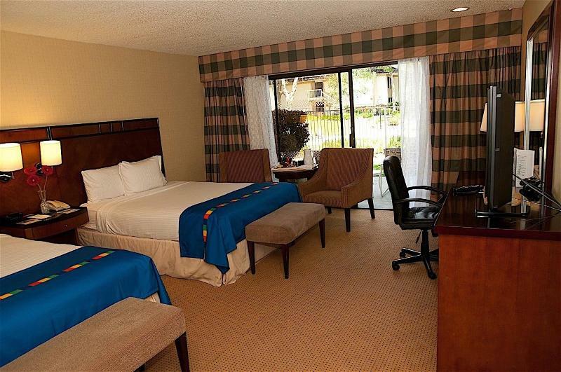 The Hotel Fresno Bagian luar foto