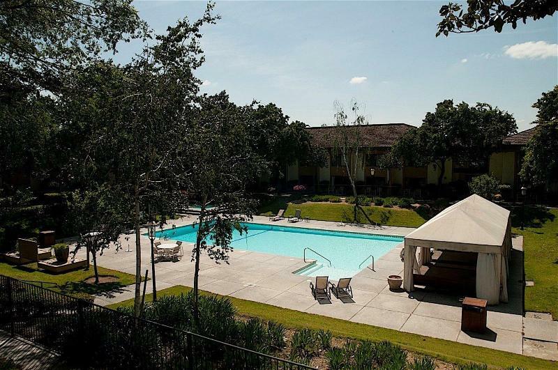 The Hotel Fresno Bagian luar foto